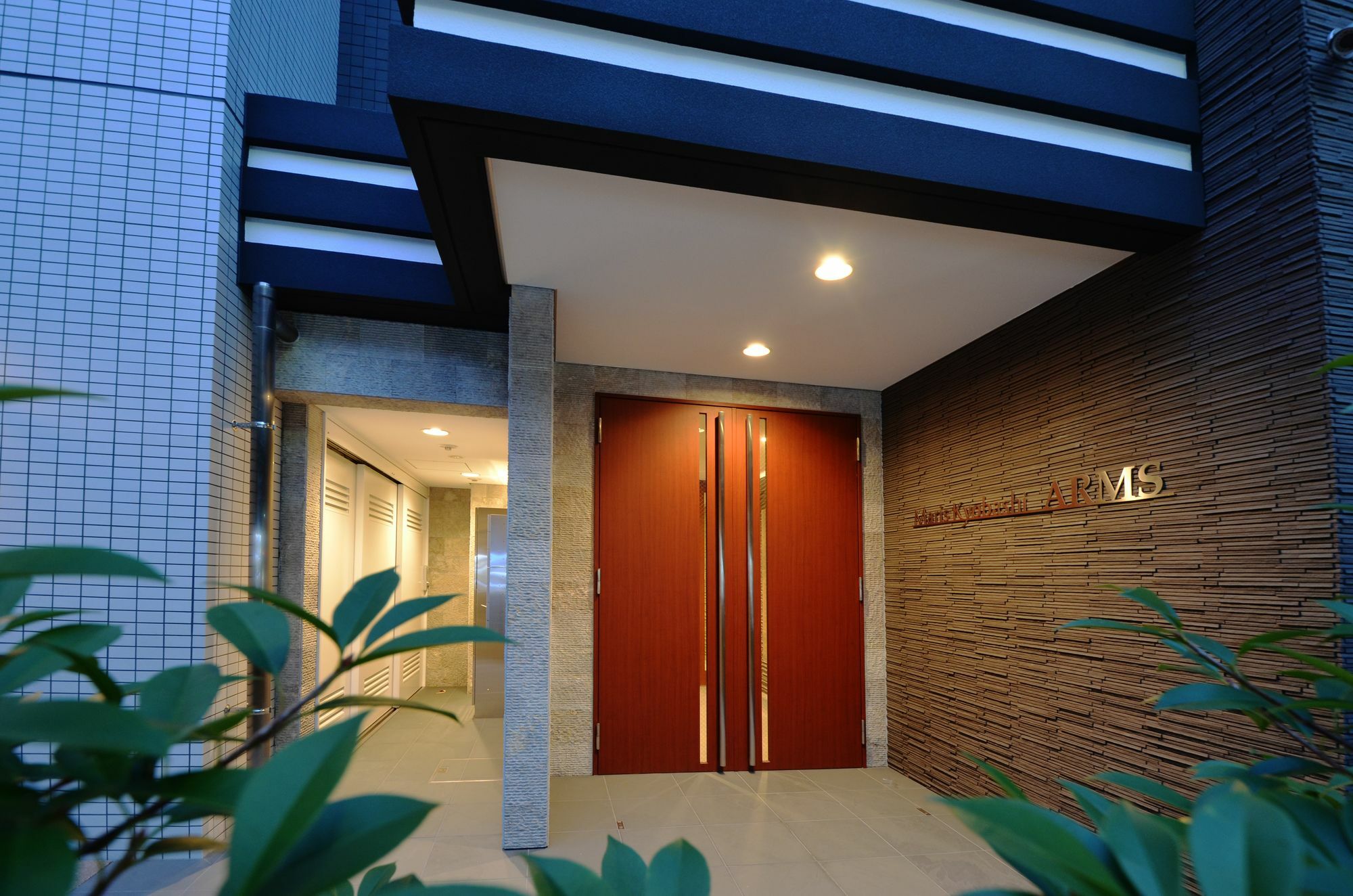 The Wonder At Stay-Maris Kyobashi Arms- Osaka Bagian luar foto